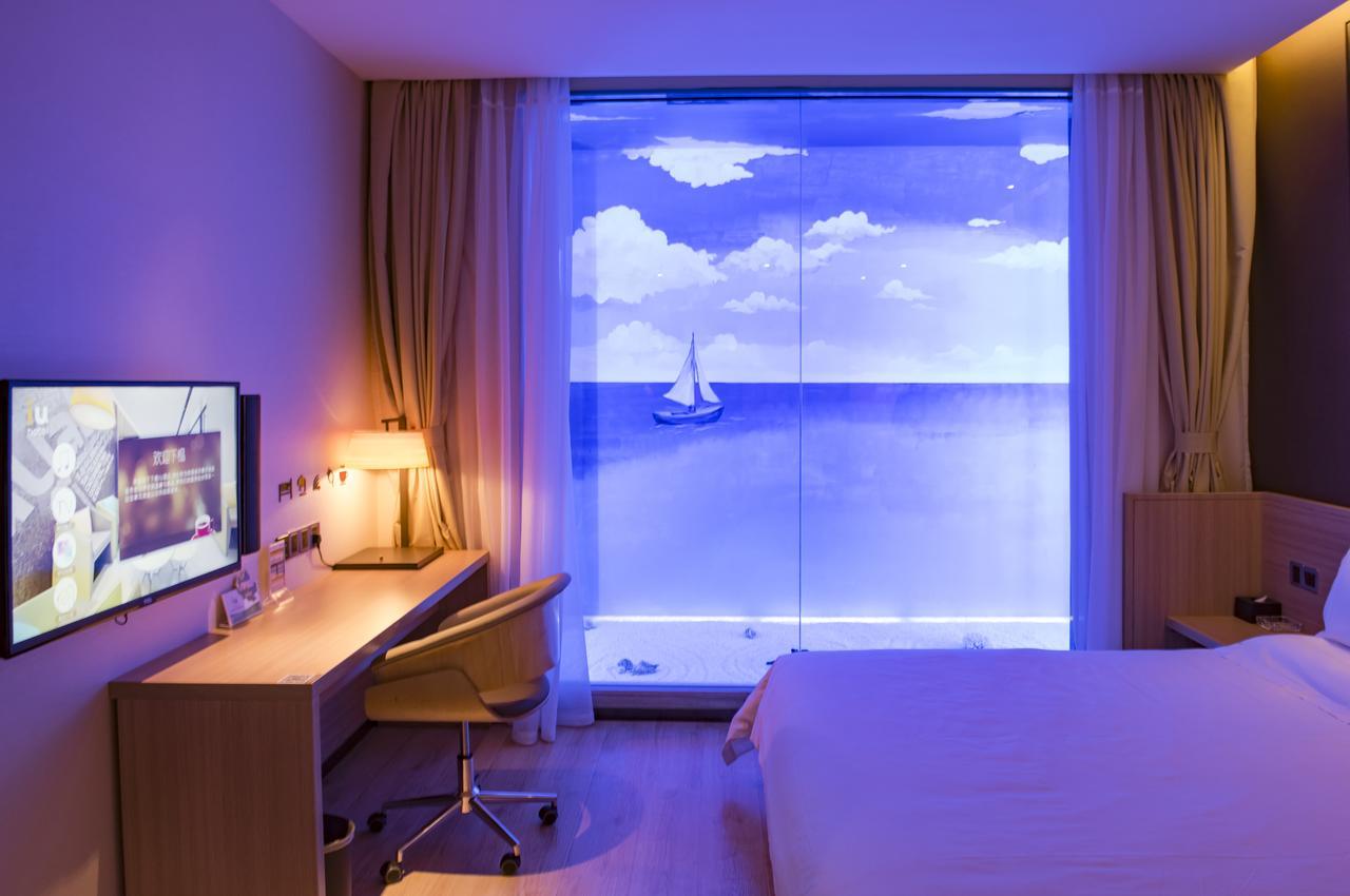 Iu Hotel Zhanjiang Haibin Avenue Xinhaimingchen Exteriör bild